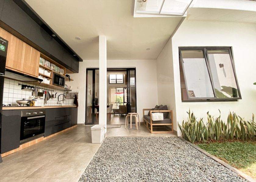 Dinding Menjadi Area Kitchen Set Dapur